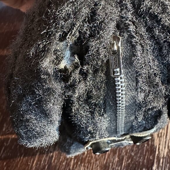 Vintage RADIO SHACK Black Furry Poodle Transistor AM Radio 9V Not Working Parts - Picture 7 of 10